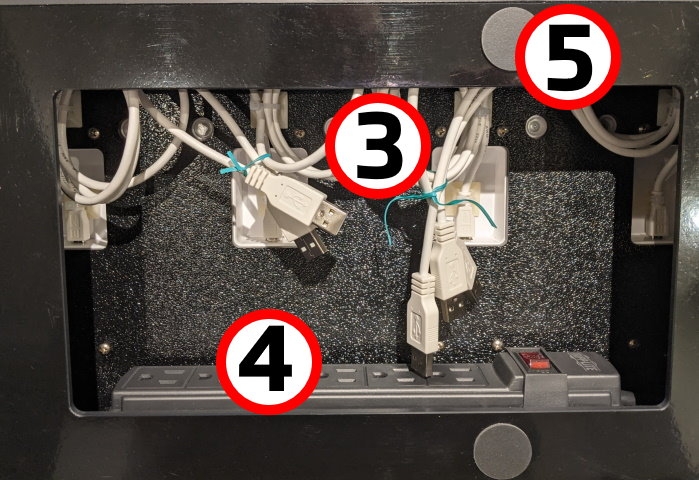 A920 multi-terminal charger bottom